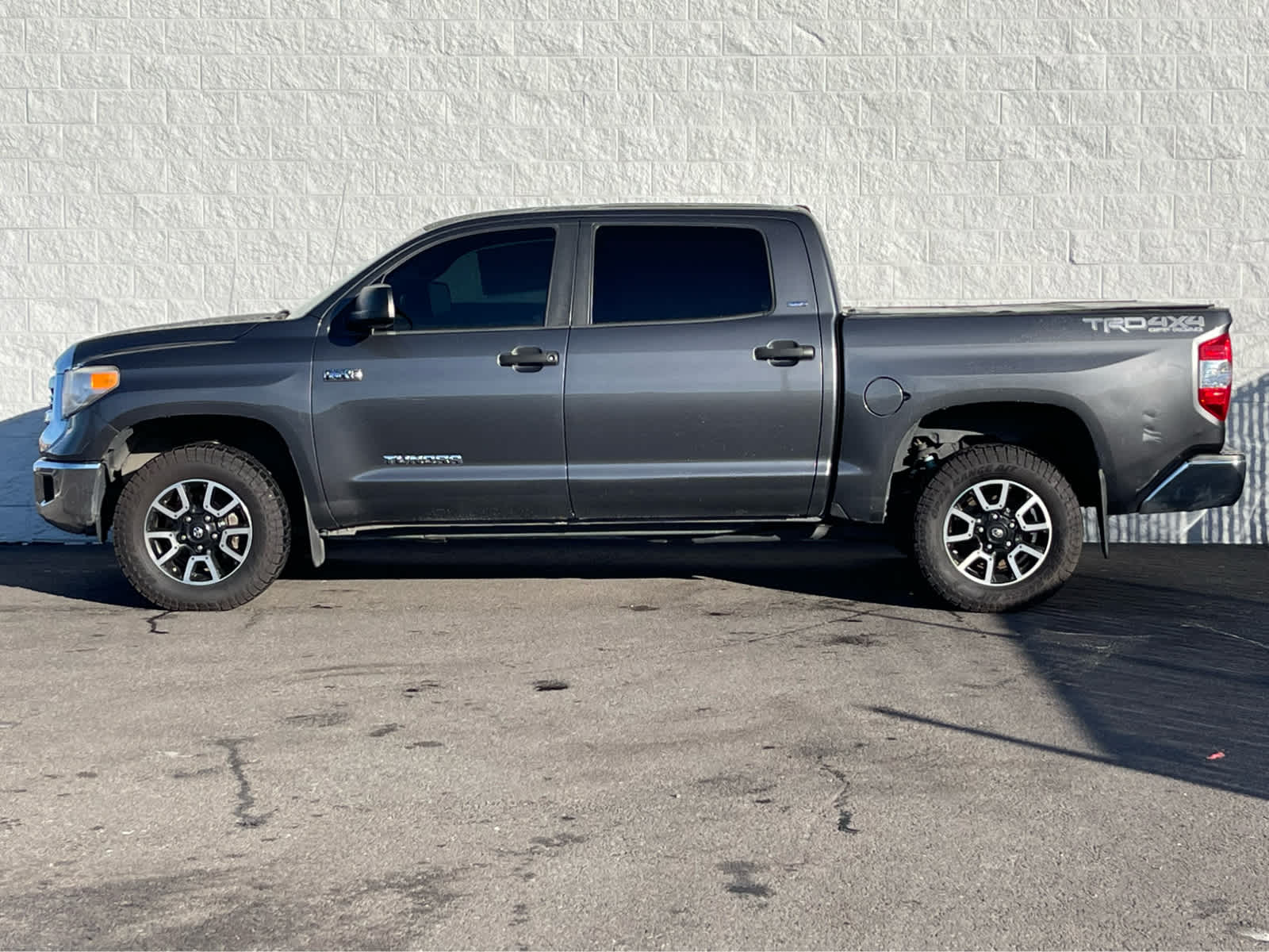 Thumbnail: 2016 Toyota Tundra - 4