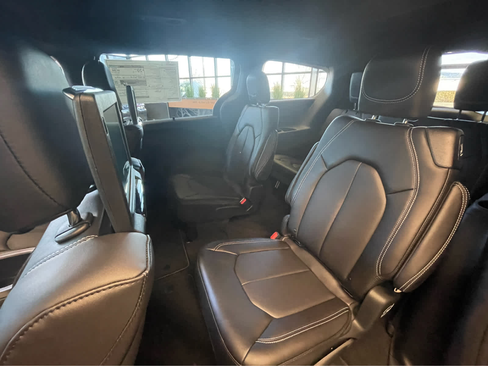 Thumbnail: 2026 Chrysler Pacifica - 26