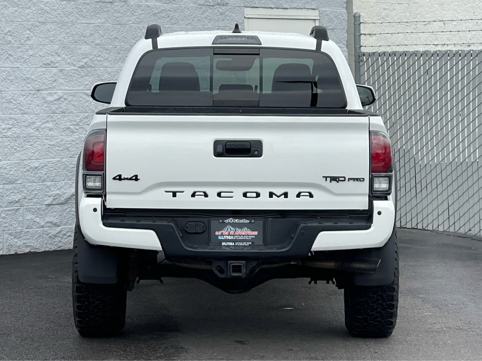 Thumbnail: 2022 Toyota Tacoma - 6