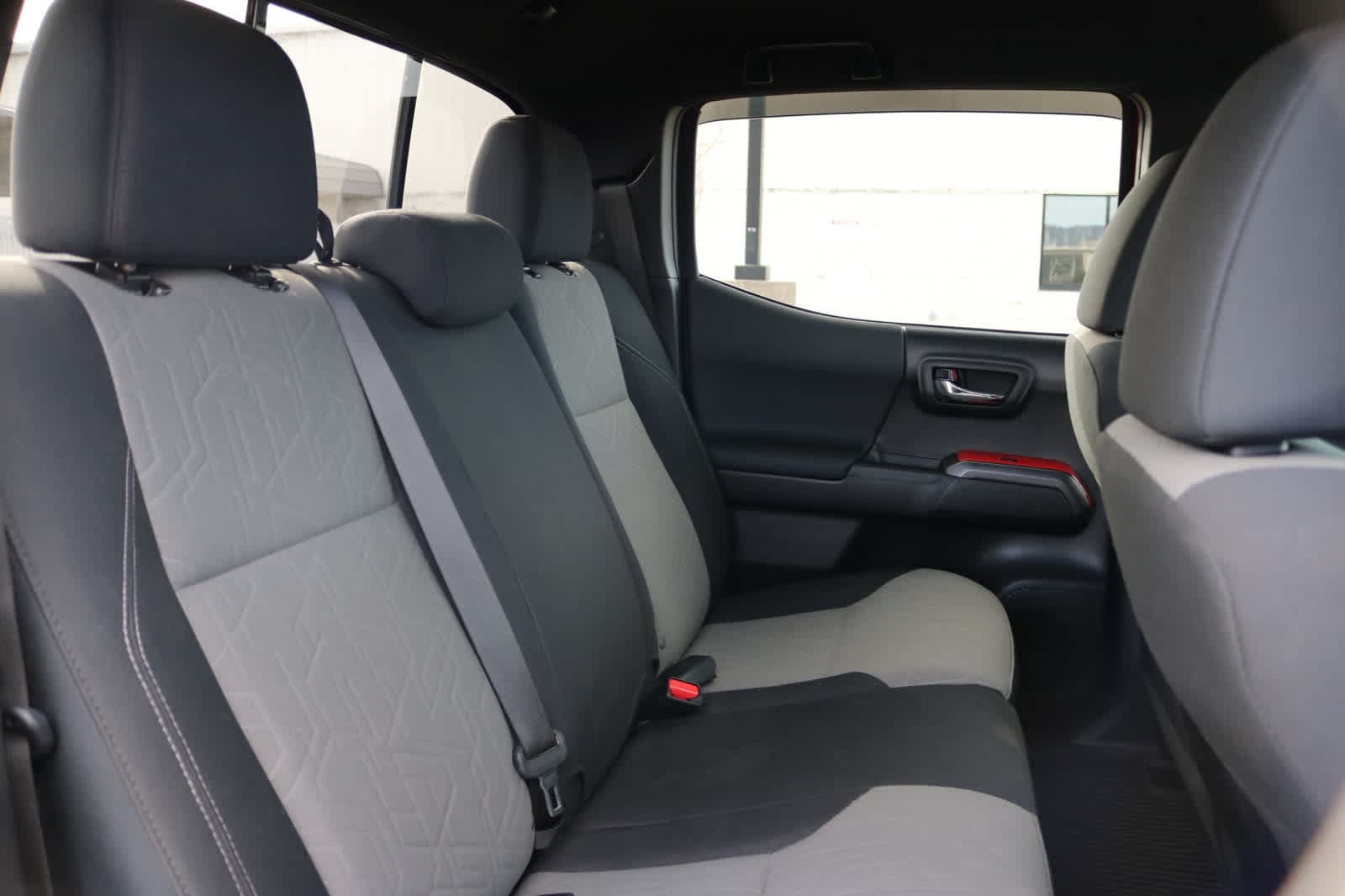 Thumbnail: 2021 Toyota Tacoma - 25