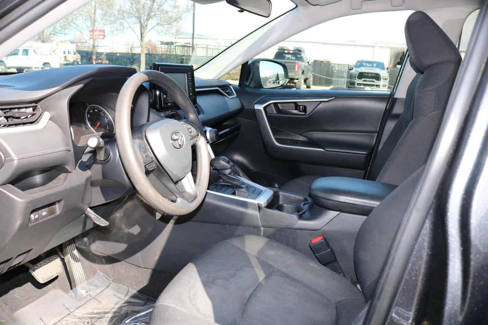 Thumbnail: 2021 Toyota RAV4 - 3