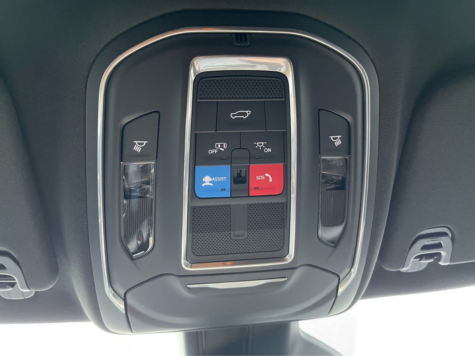 Thumbnail: 2026 Jeep Grand Wagoneer - 18