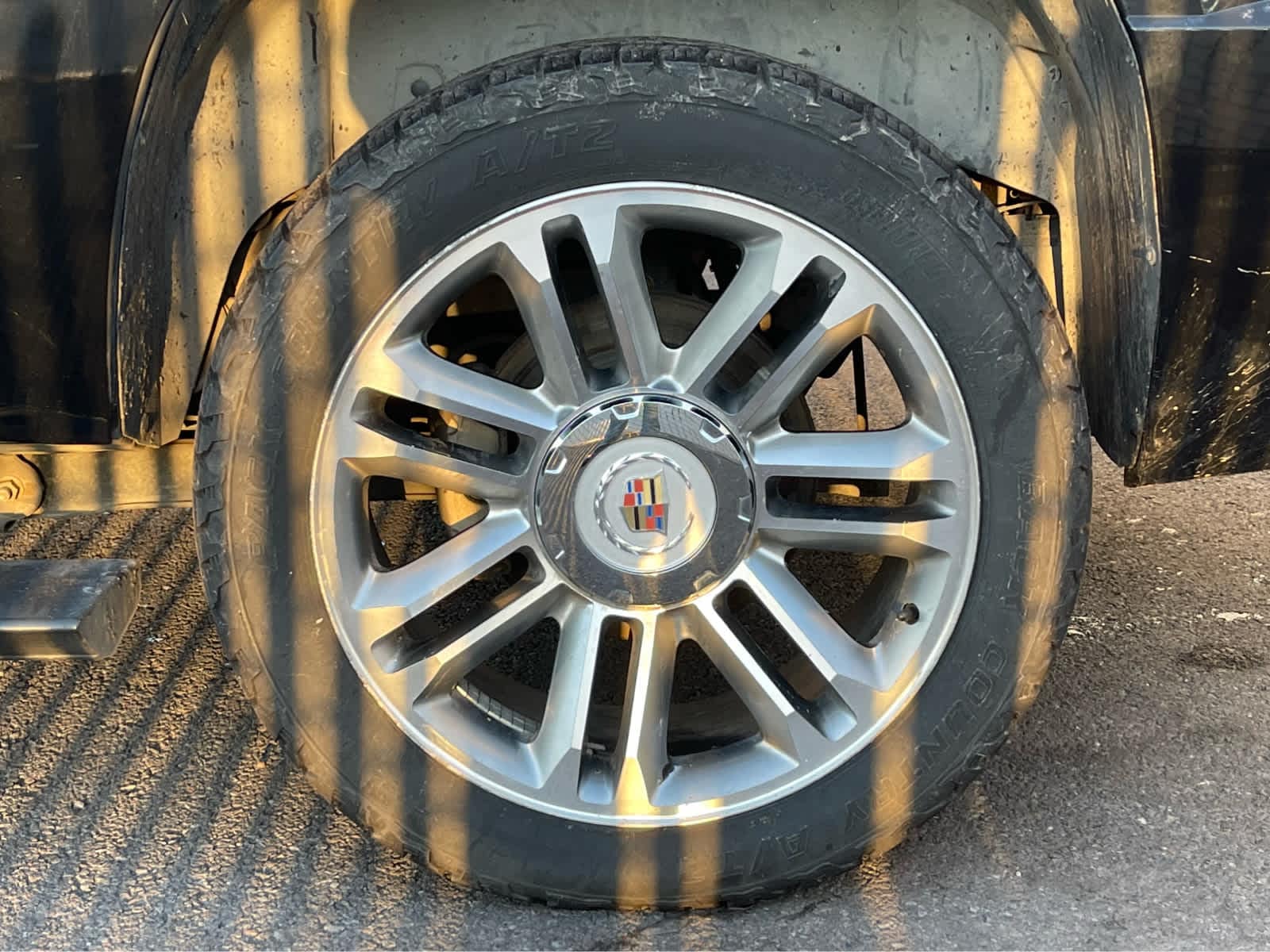 Thumbnail: 2014 Cadillac Escalade - 10