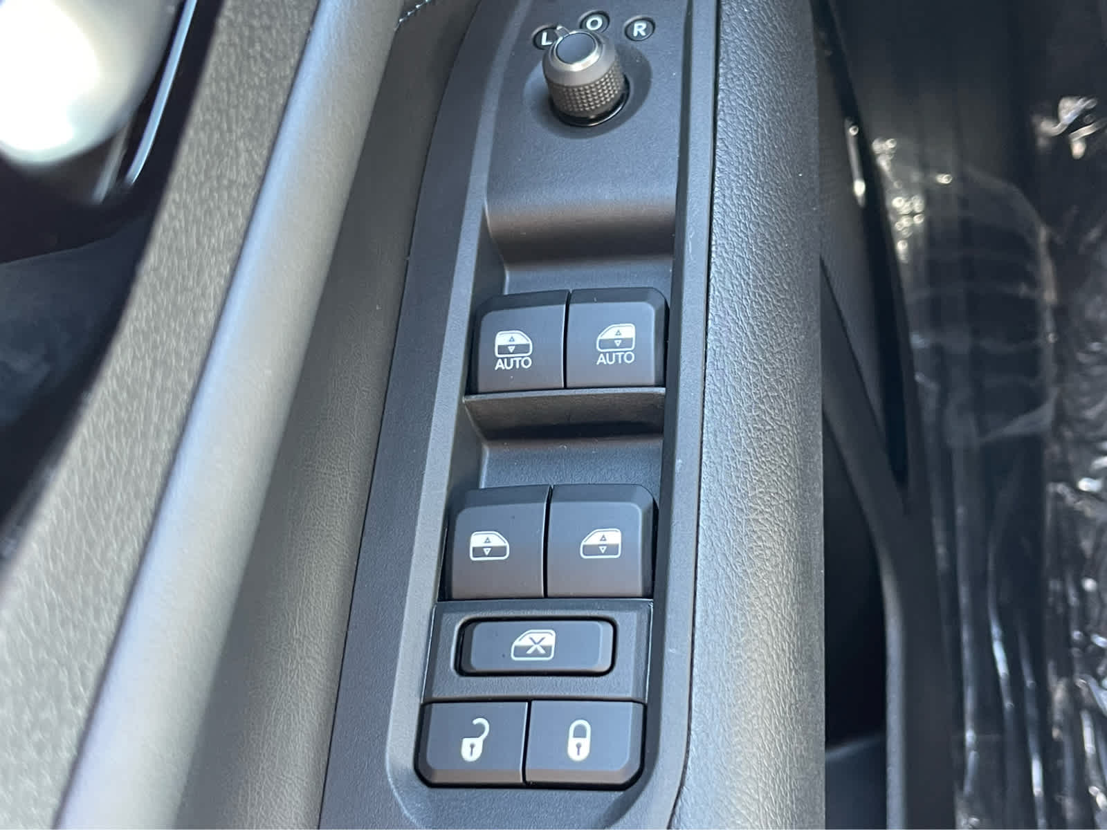 Thumbnail: 2025 Jeep Compass - 17