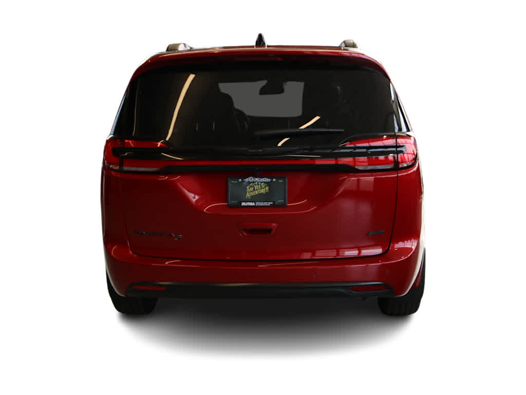 Thumbnail: 2026 Chrysler Pacifica - 5
