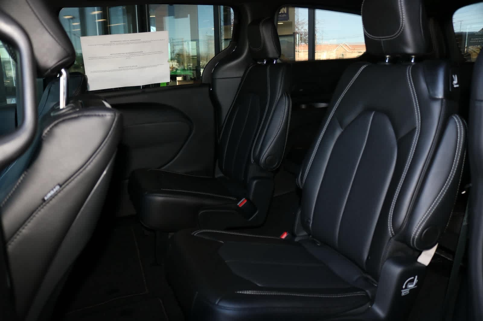 Thumbnail: 2026 Chrysler Pacifica - 31