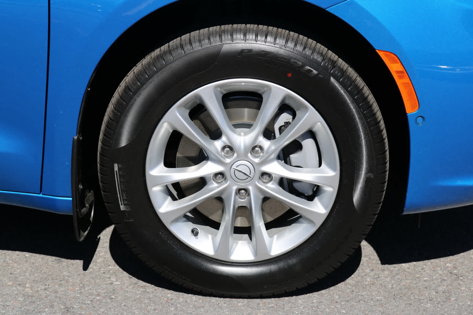 Thumbnail: 2026 Chrysler Pacifica - 13