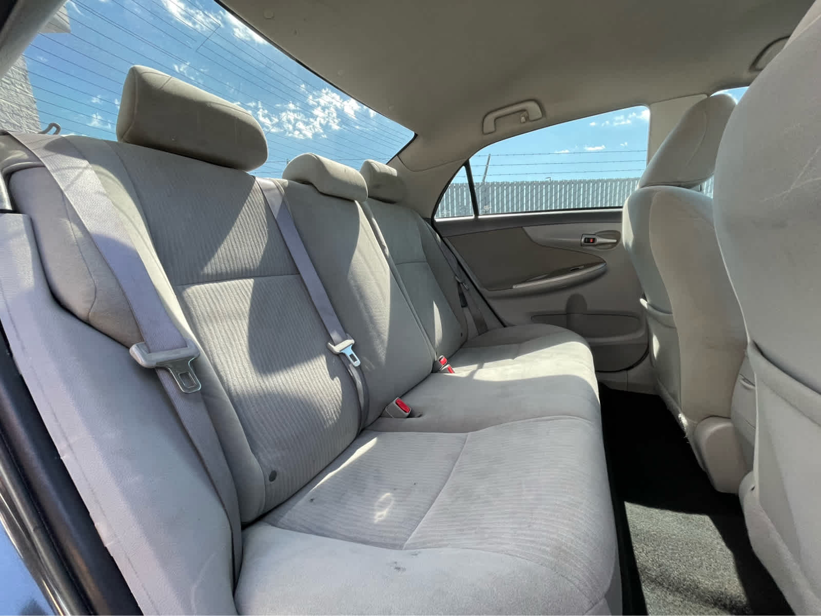 Thumbnail: 2010 Toyota Corolla - 25
