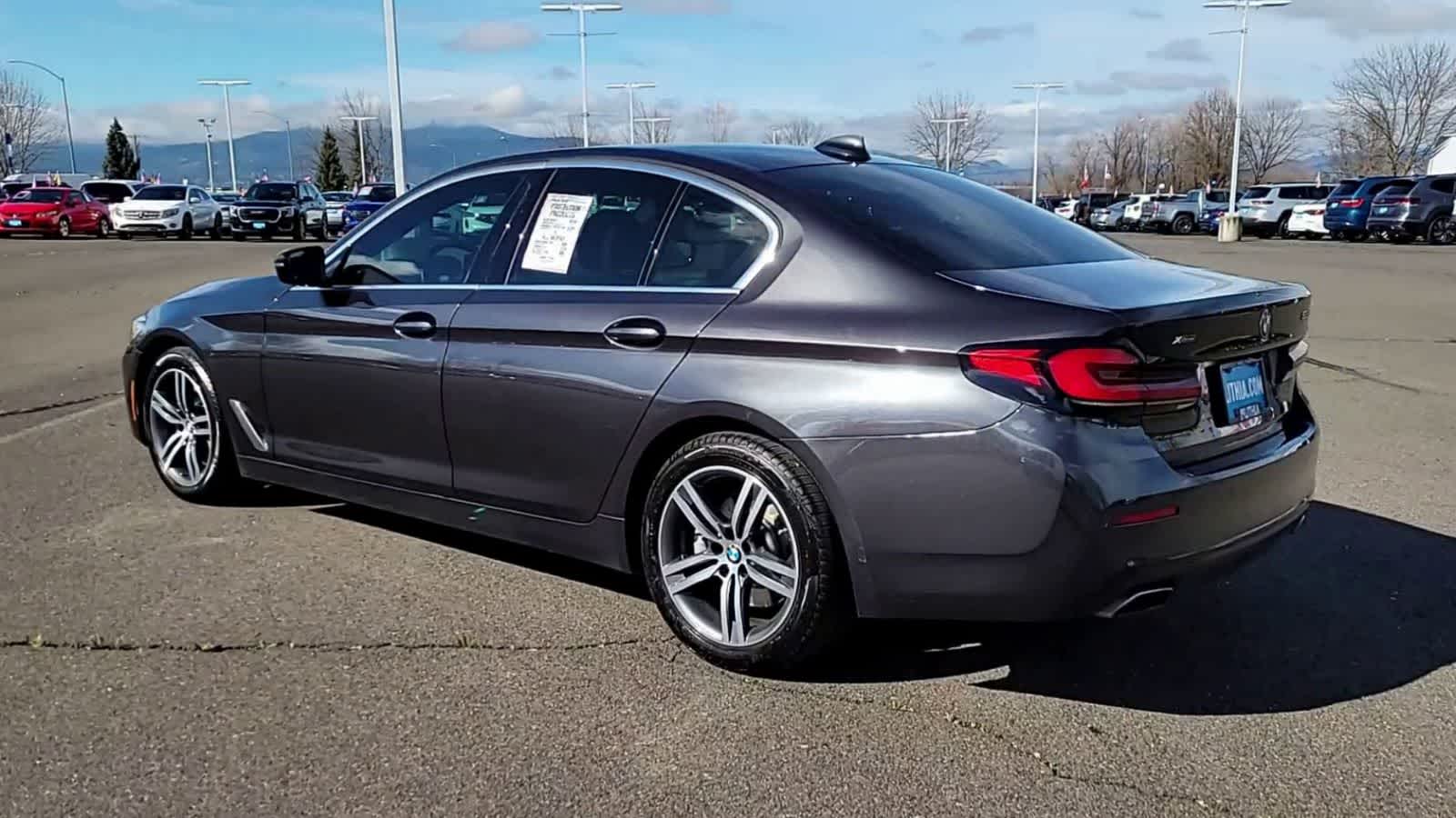 Thumbnail: 2022 BMW 5 Series - 6