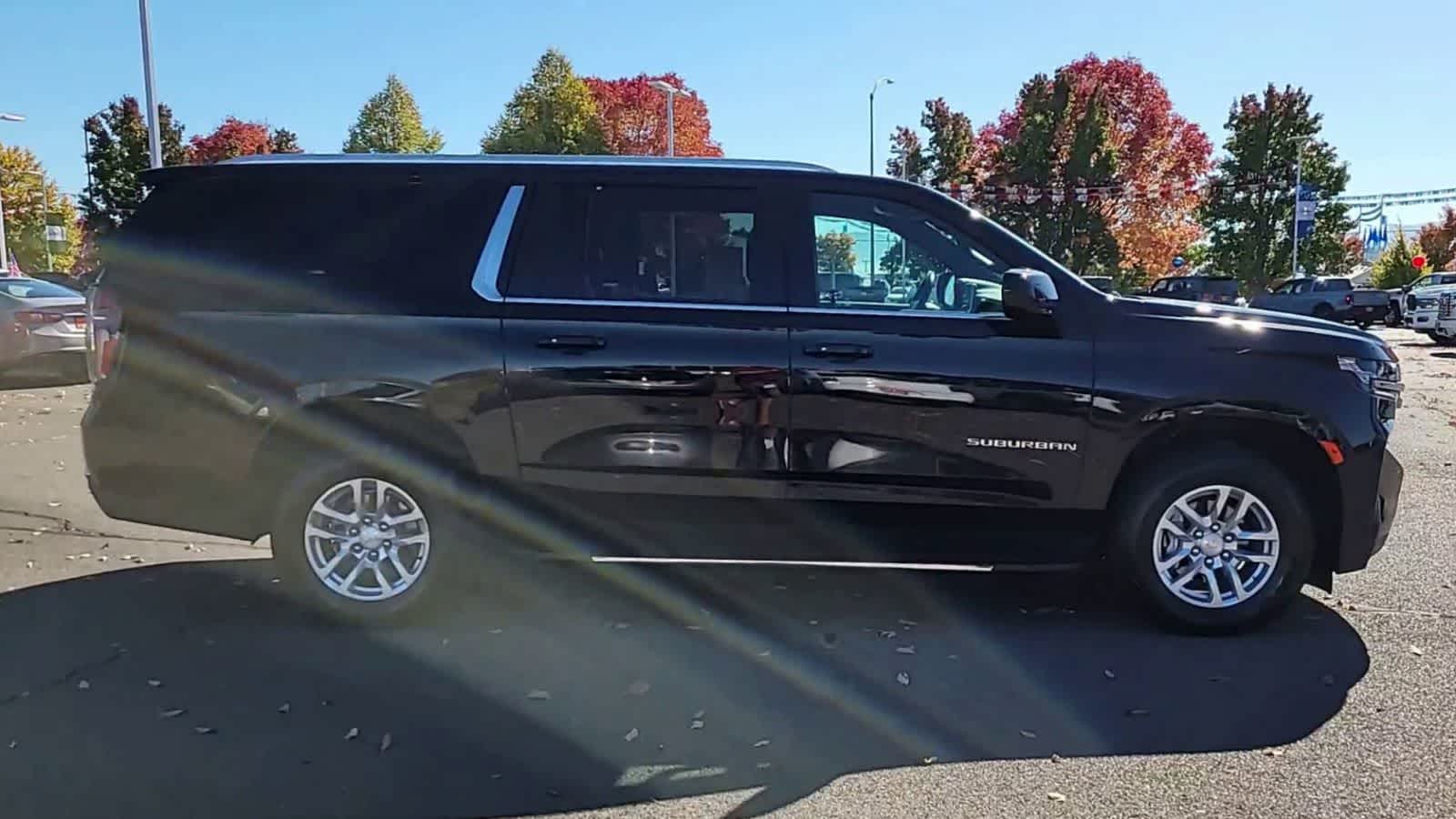 Thumbnail: 2021 Chevrolet Suburban - 9