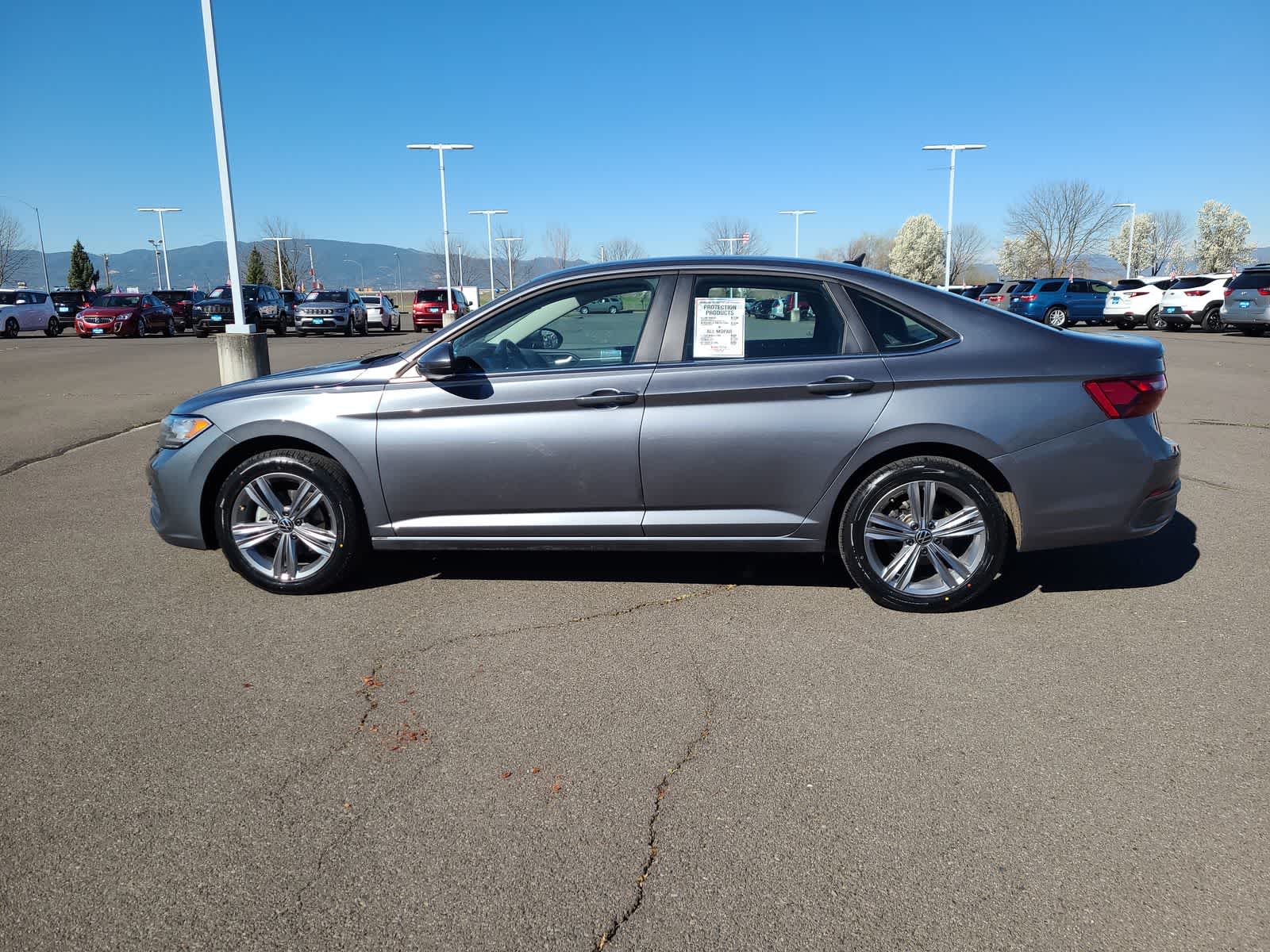 Thumbnail: 2024 Volkswagen Jetta - 11