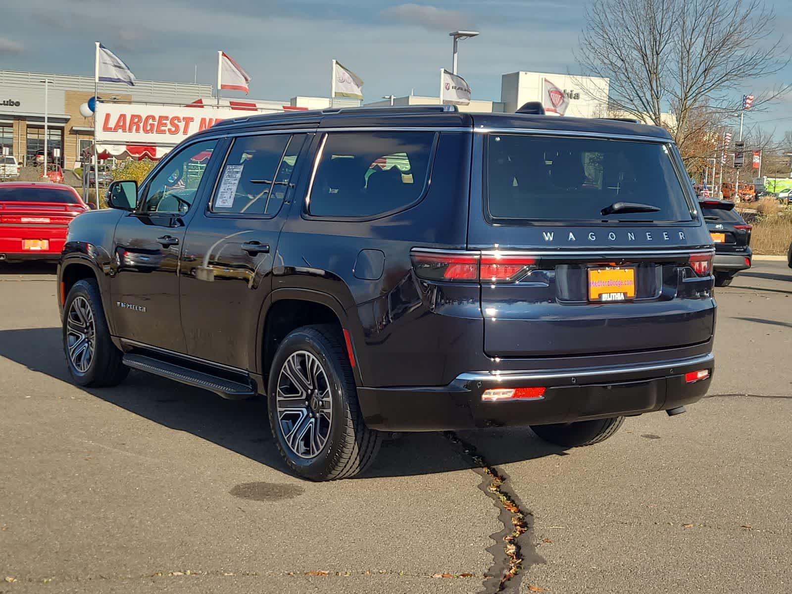 Thumbnail: 2025 Jeep Wagoneer - 12