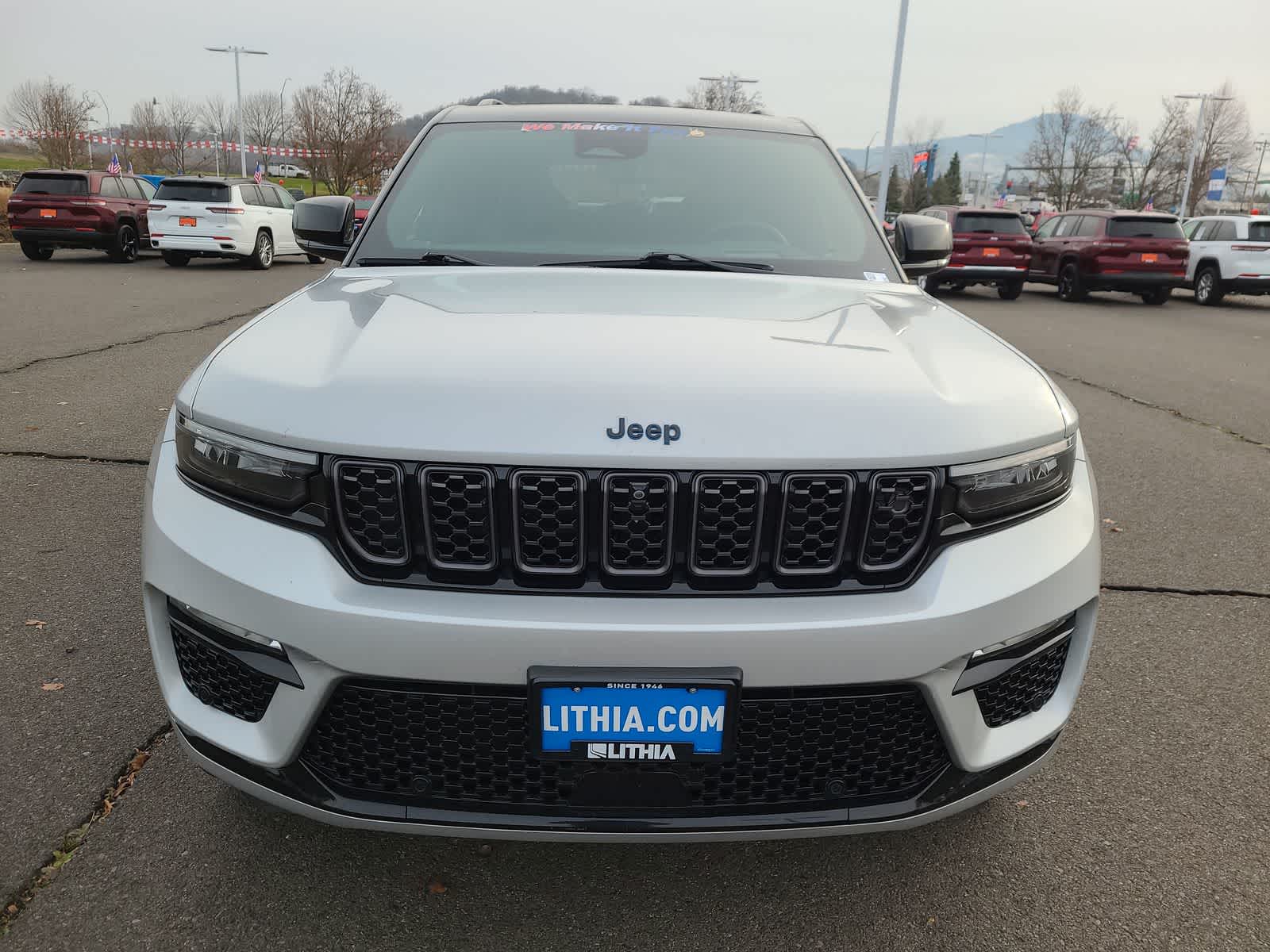 Thumbnail: 2023 Jeep Grand Cherokee - 14