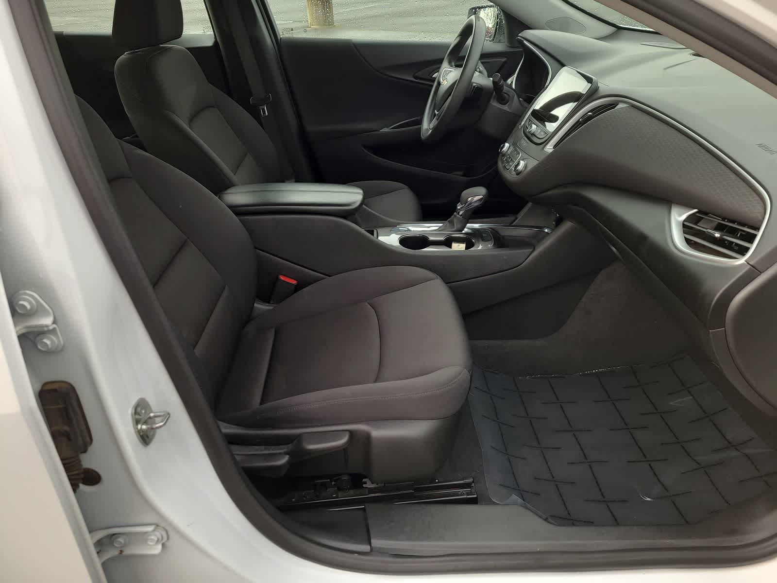 Thumbnail: 2023 Chevrolet Malibu - 22