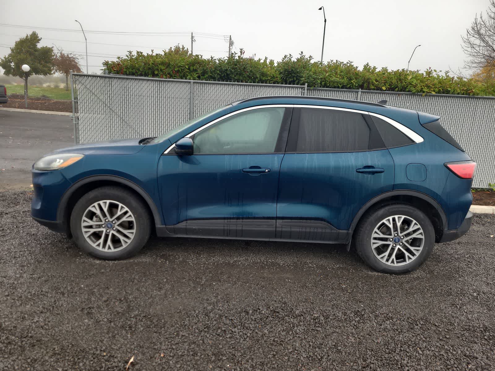 2020 Ford Escape SEL photo 2