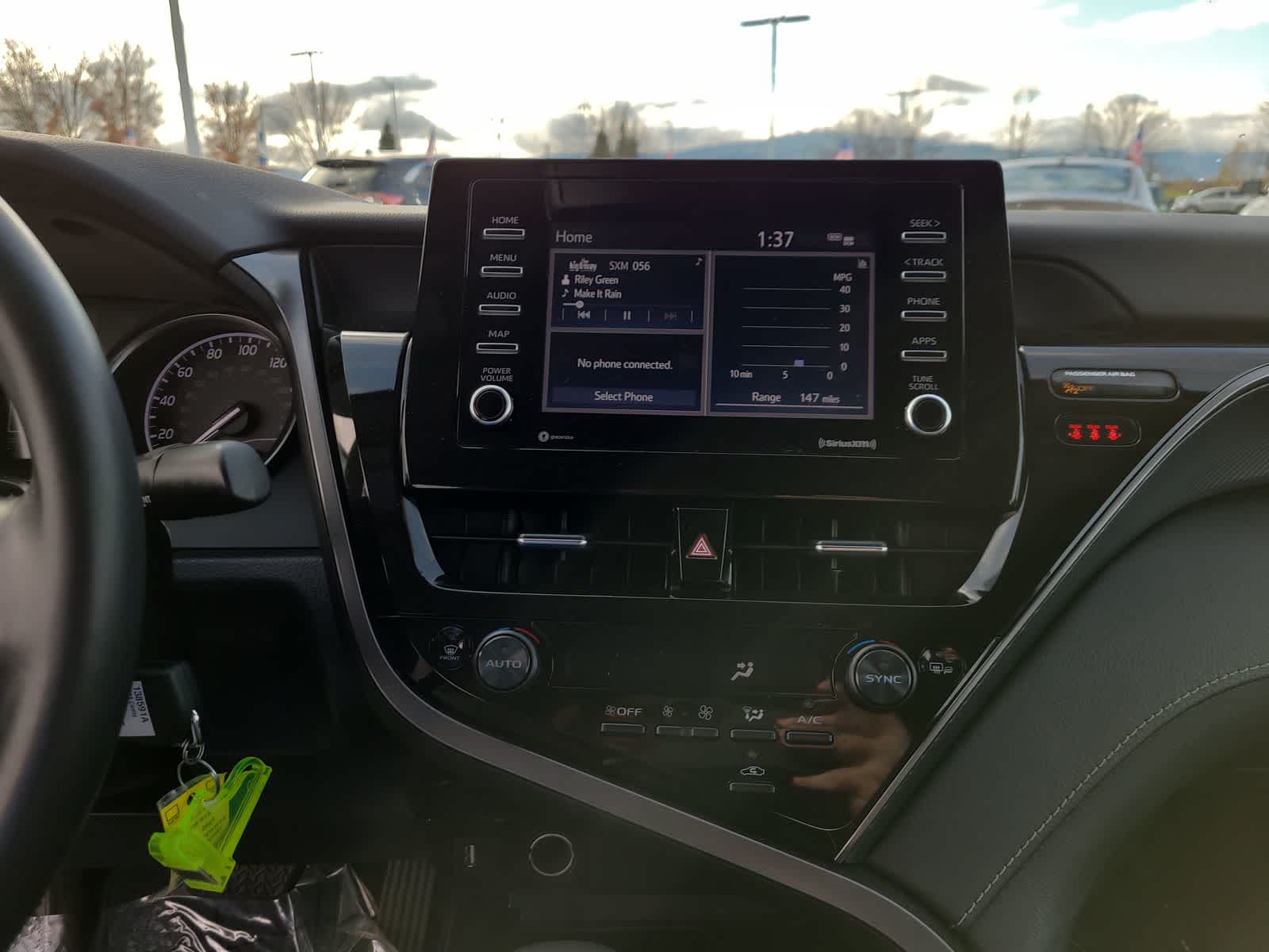 Thumbnail: 2023 Toyota Camry - 24