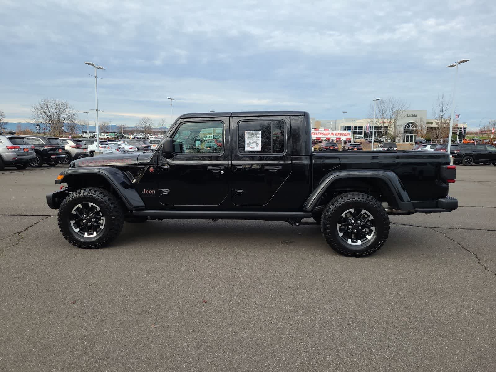 Thumbnail: 2026 Jeep Gladiator - 11