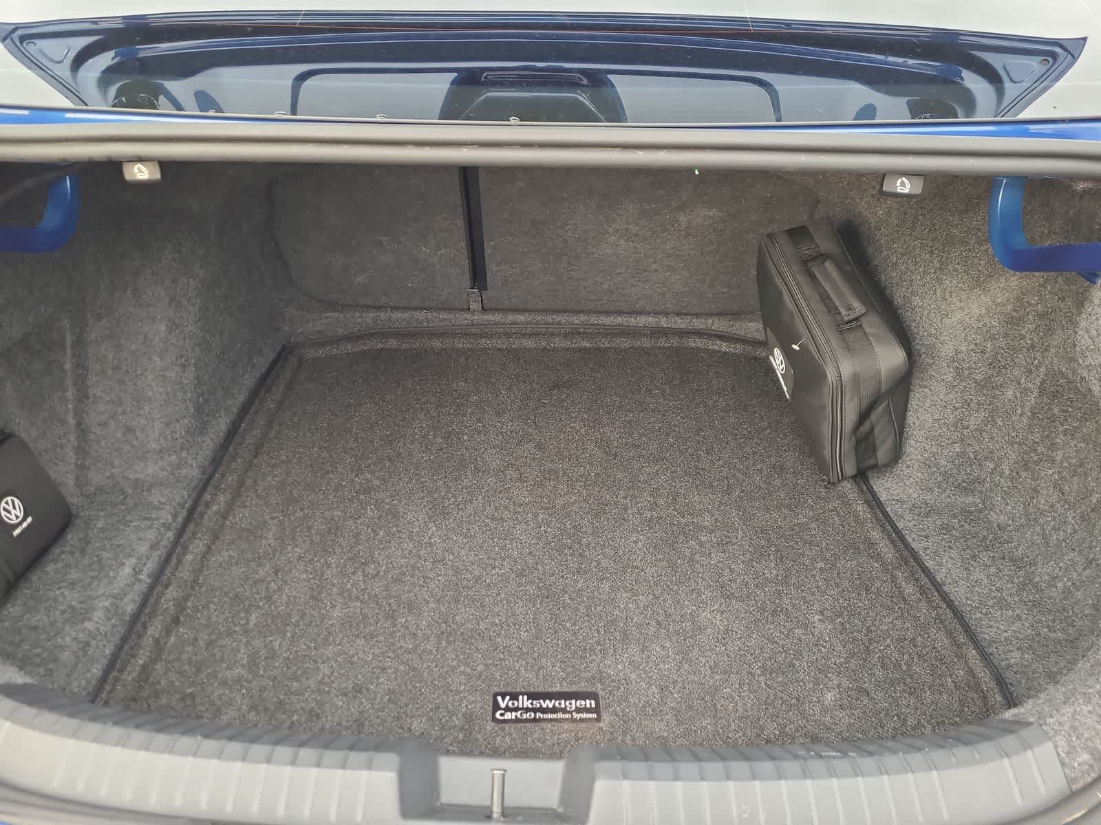 Thumbnail: 2024 Volkswagen Jetta - 27