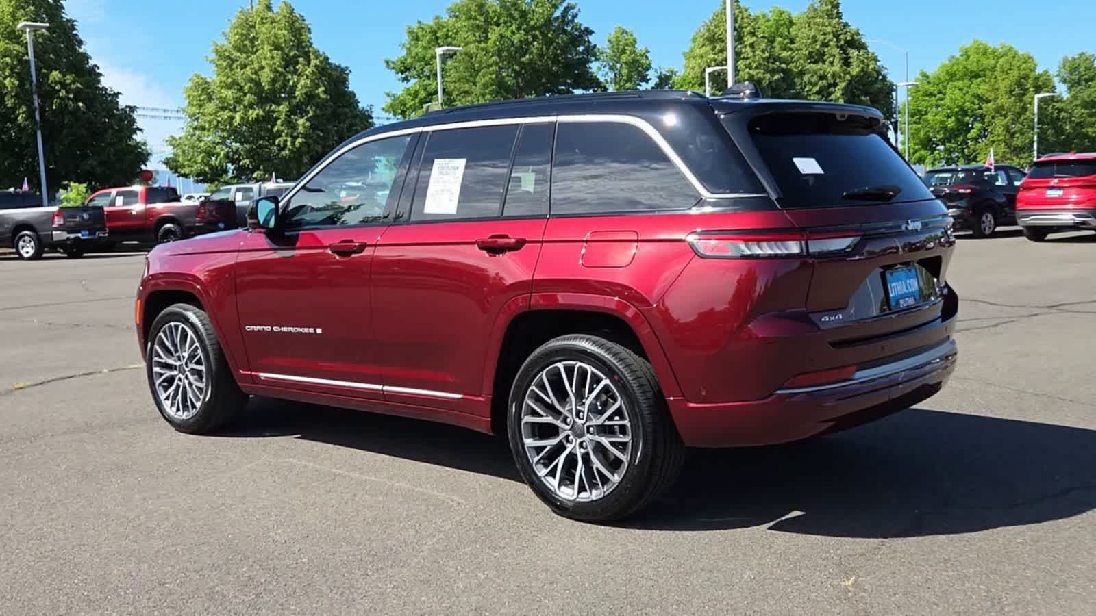 Thumbnail: 2026 Jeep Grand Cherokee - 6