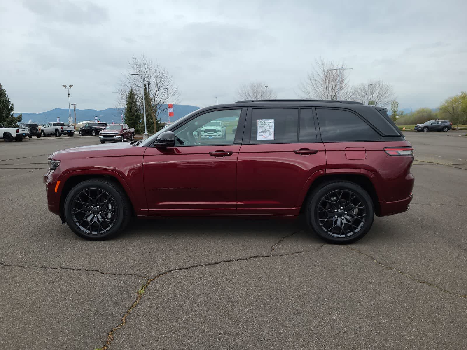 Thumbnail: 2025 Jeep Grand Cherokee - 11