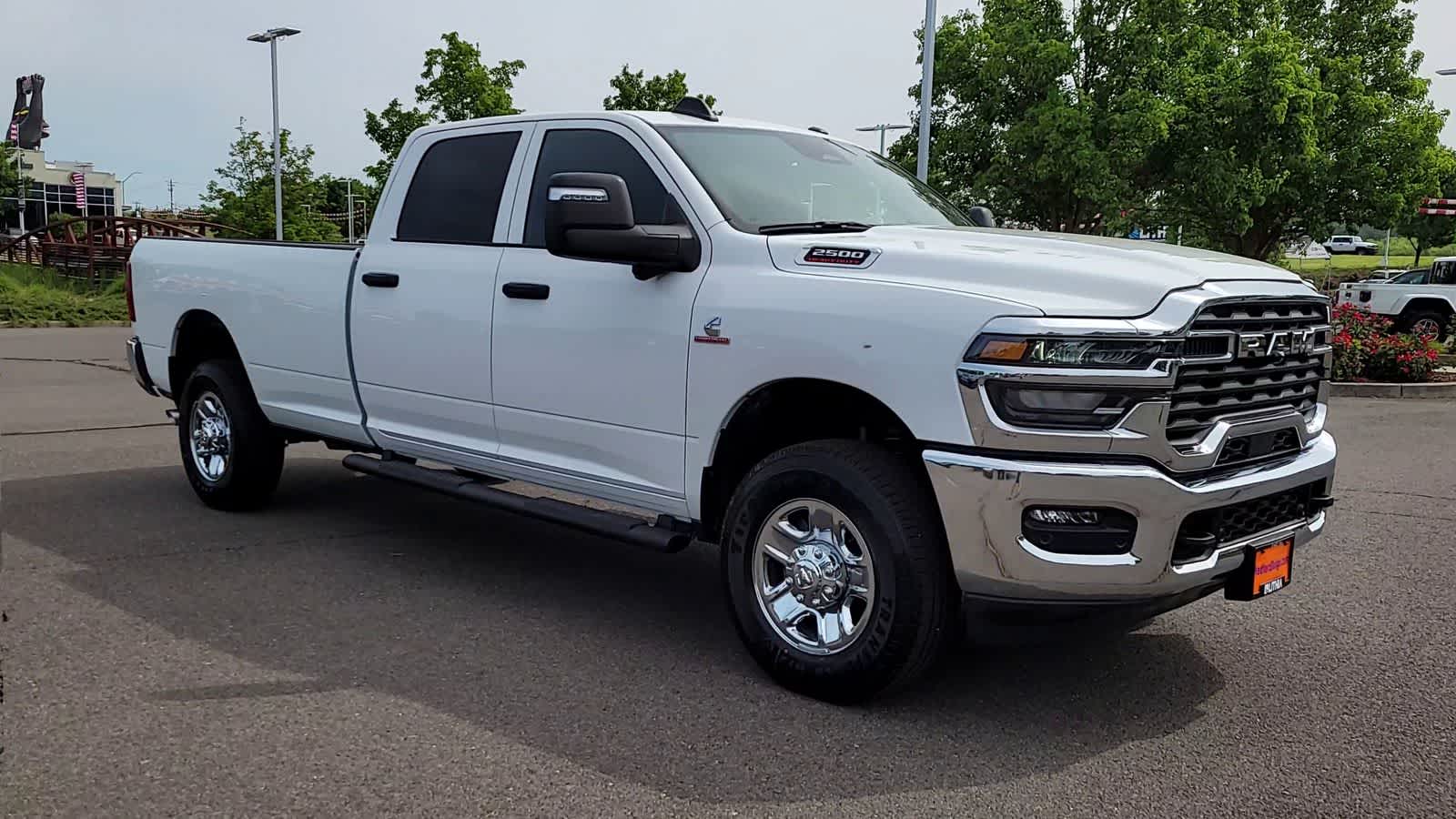 2025 Ram 2500 Tradesman photo 2