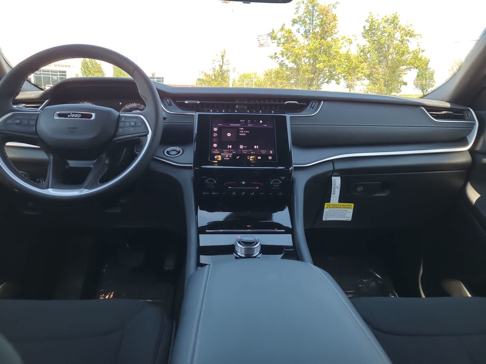 Thumbnail: 2026 Jeep Grand Cherokee - 18