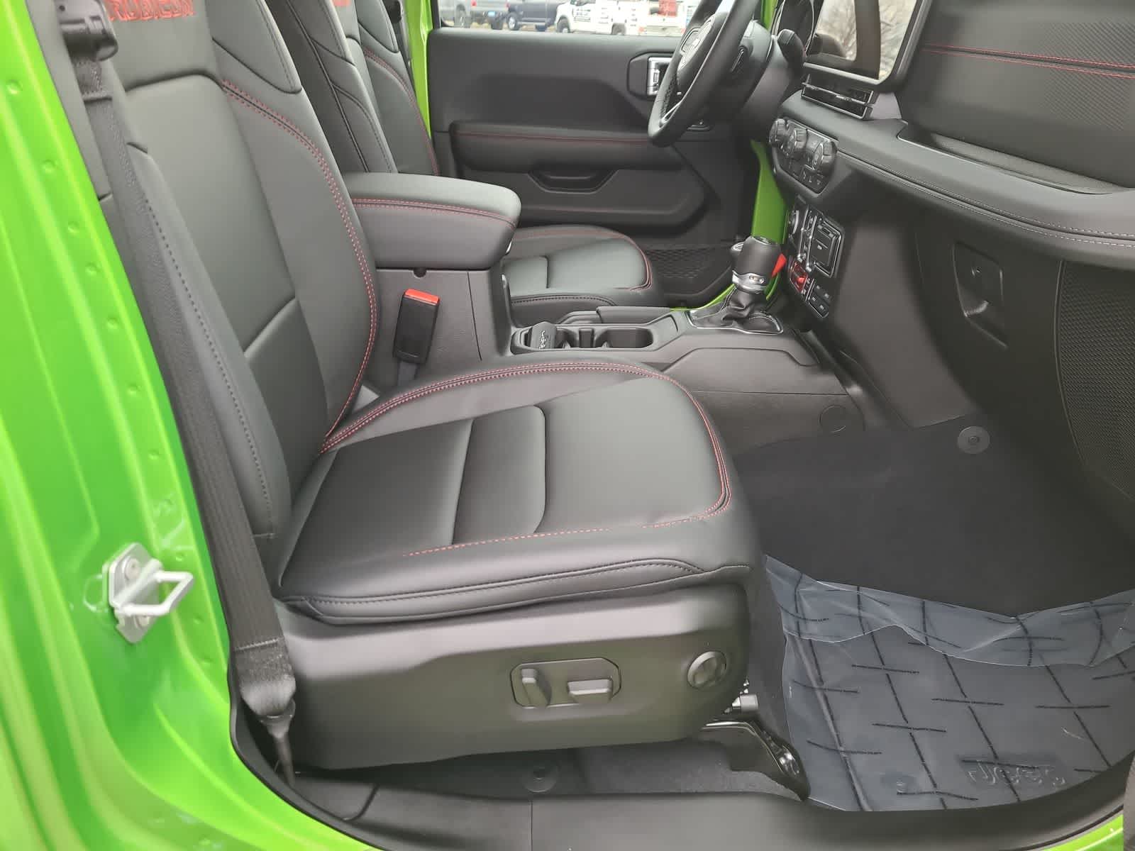 Thumbnail: 2026 Jeep Wrangler - 22