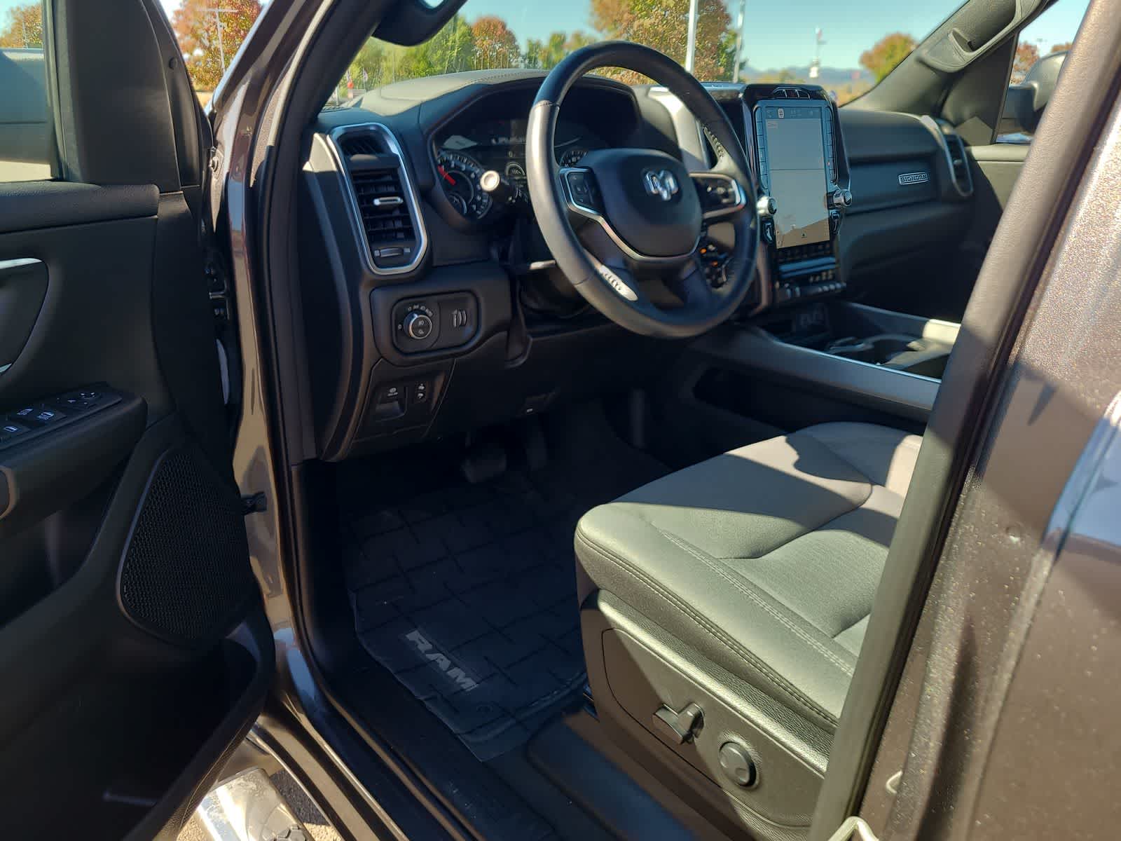 Thumbnail: 2024 RAM 1500 - 10