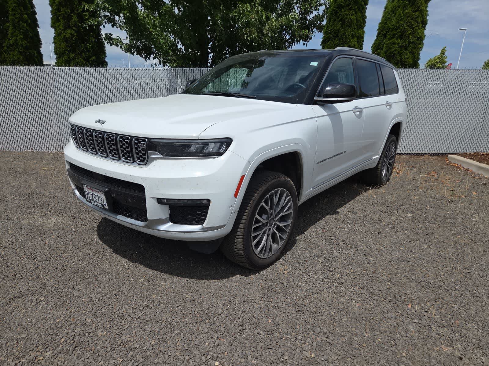 2023 Jeep Grand Cherokee L Summit Reserve 4x4's photo