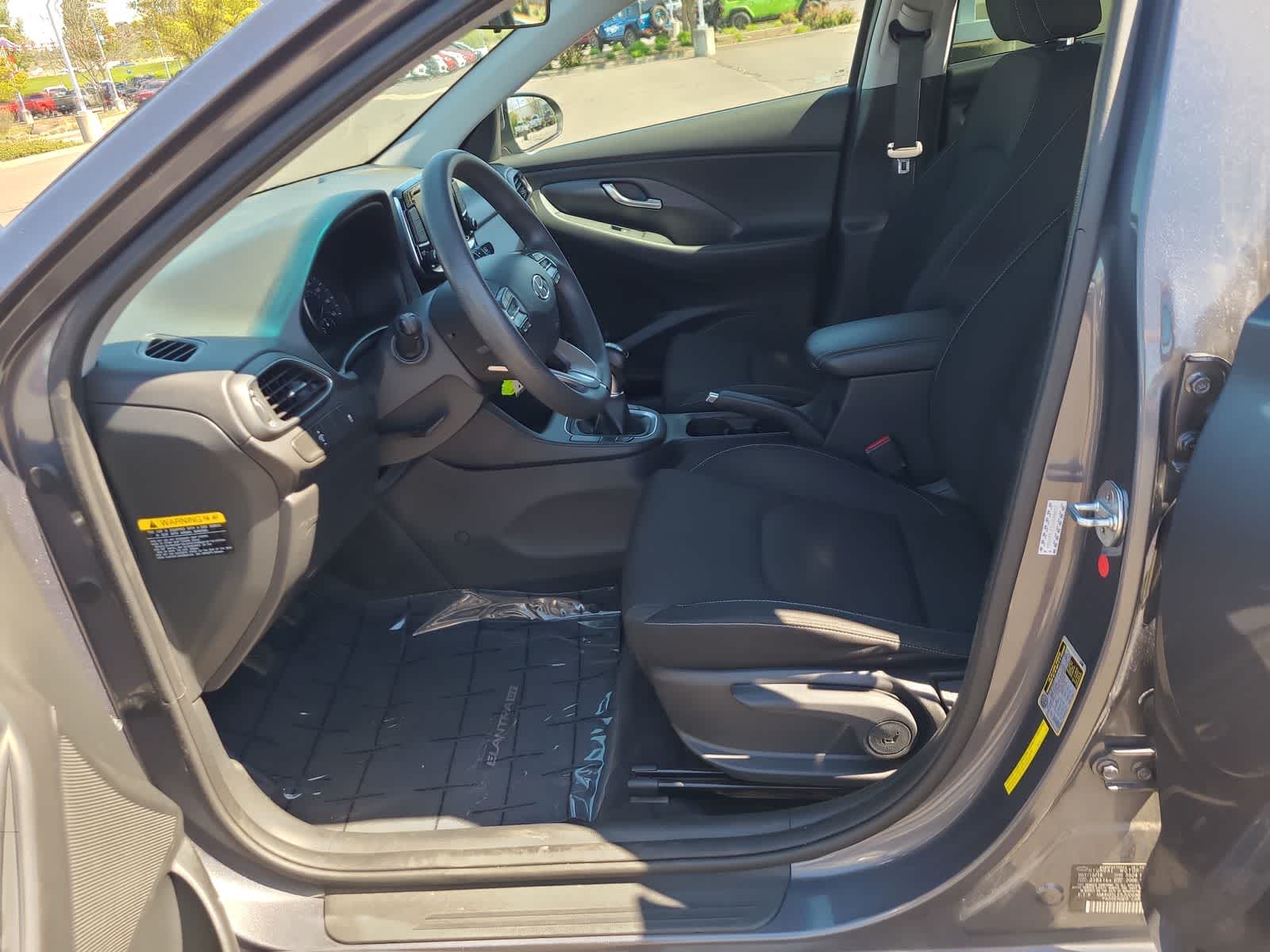 Thumbnail: 2018 Hyundai Elantra - 19