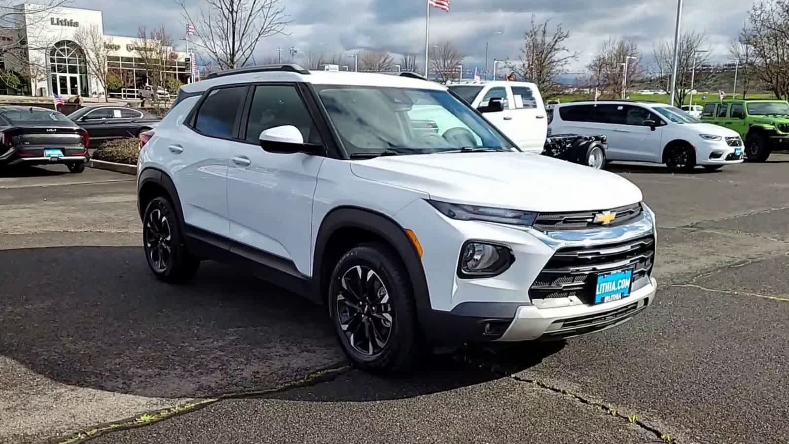 Thumbnail: 2022 Chevrolet TrailBlazer - 2