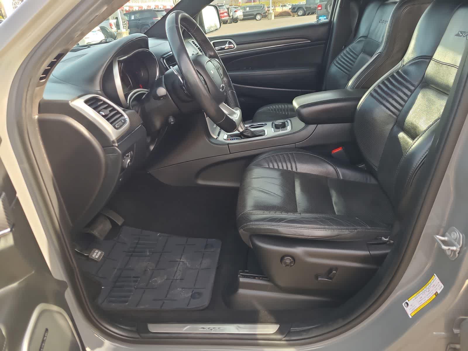 Thumbnail: 2020 Jeep Grand Cherokee - 19