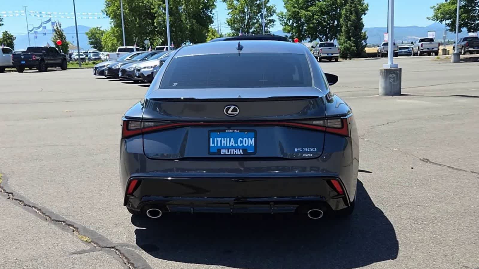 Thumbnail: 2024 Lexus ES - 6