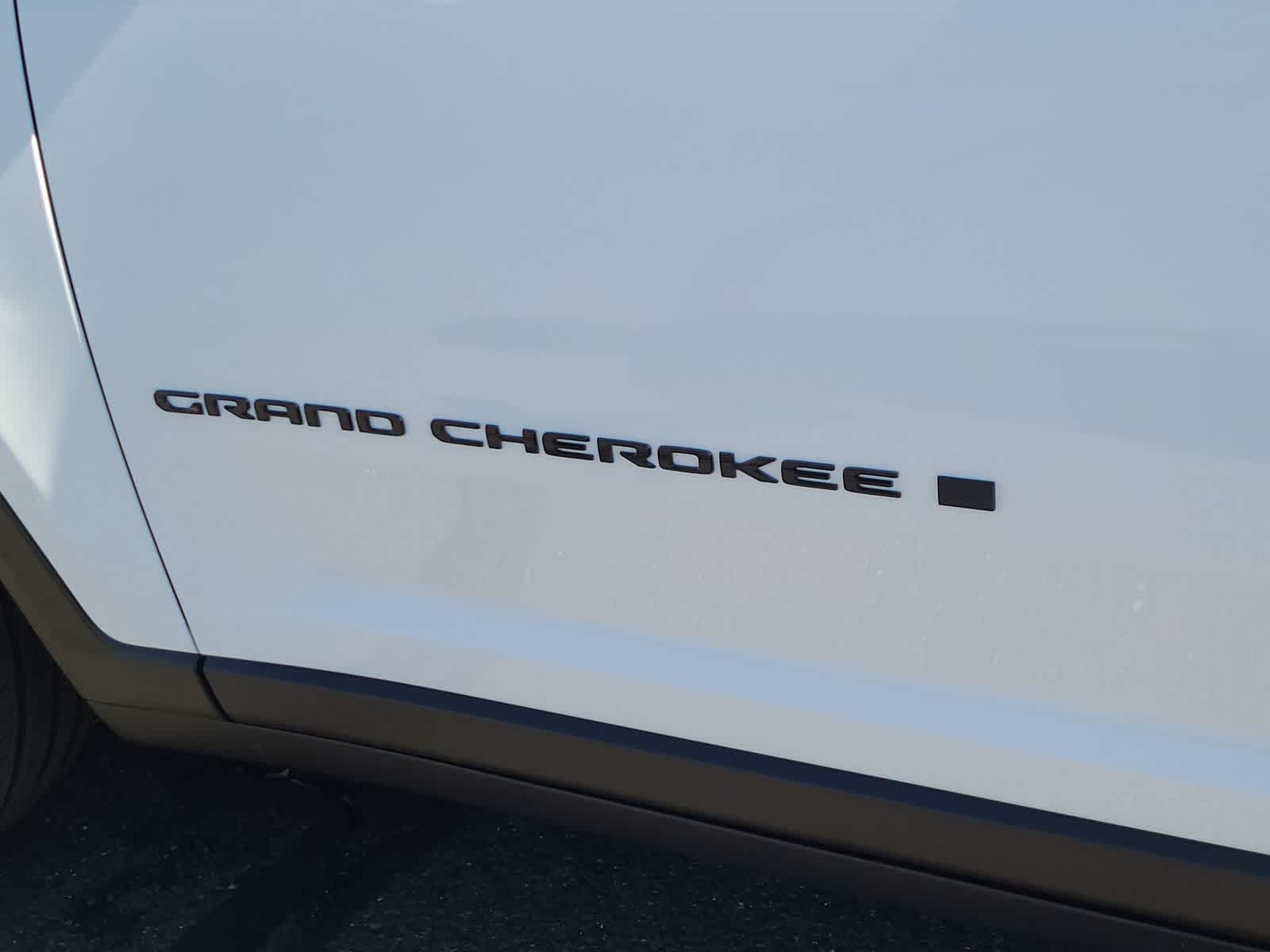 Thumbnail: 2025 Jeep Grand Cherokee - 15