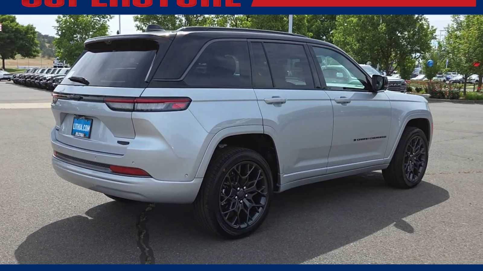 Thumbnail: 2026 Jeep Grand Cherokee - 8