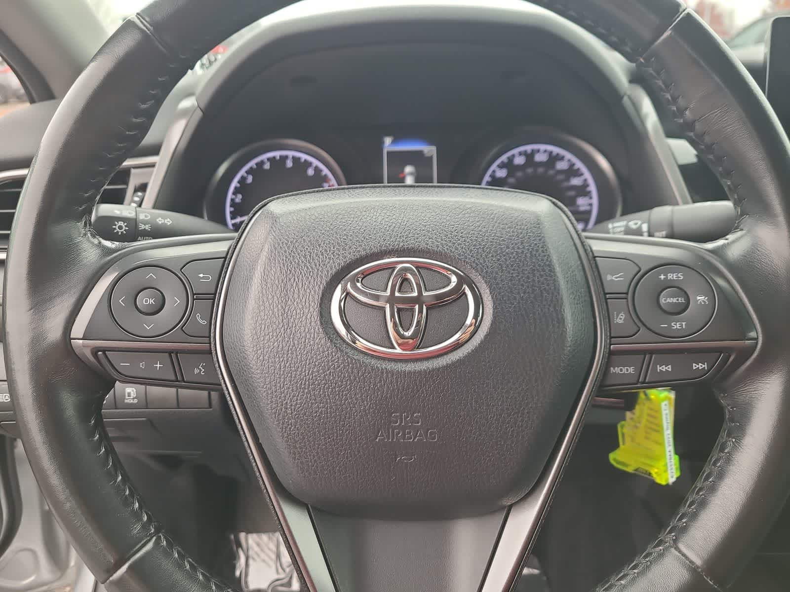 Thumbnail: 2022 Toyota Camry - 23