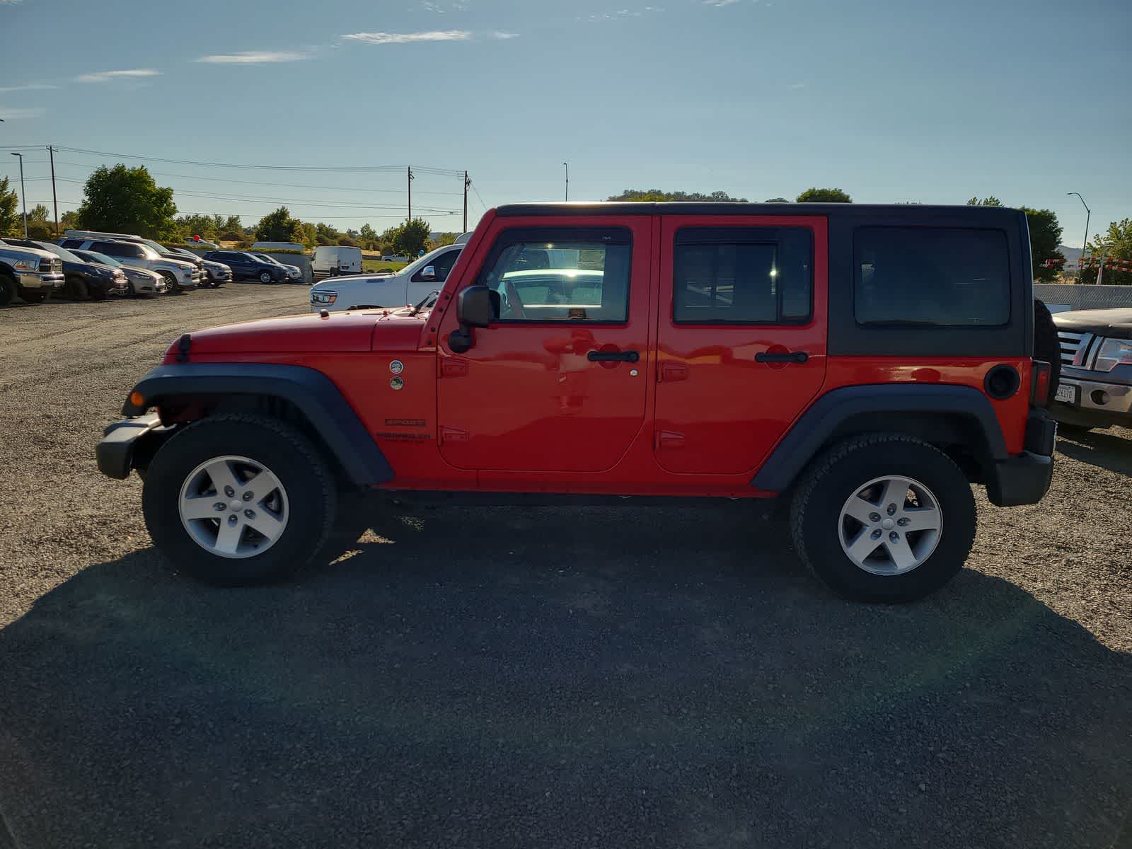 Thumbnail: 2017 Jeep Wrangler - 2