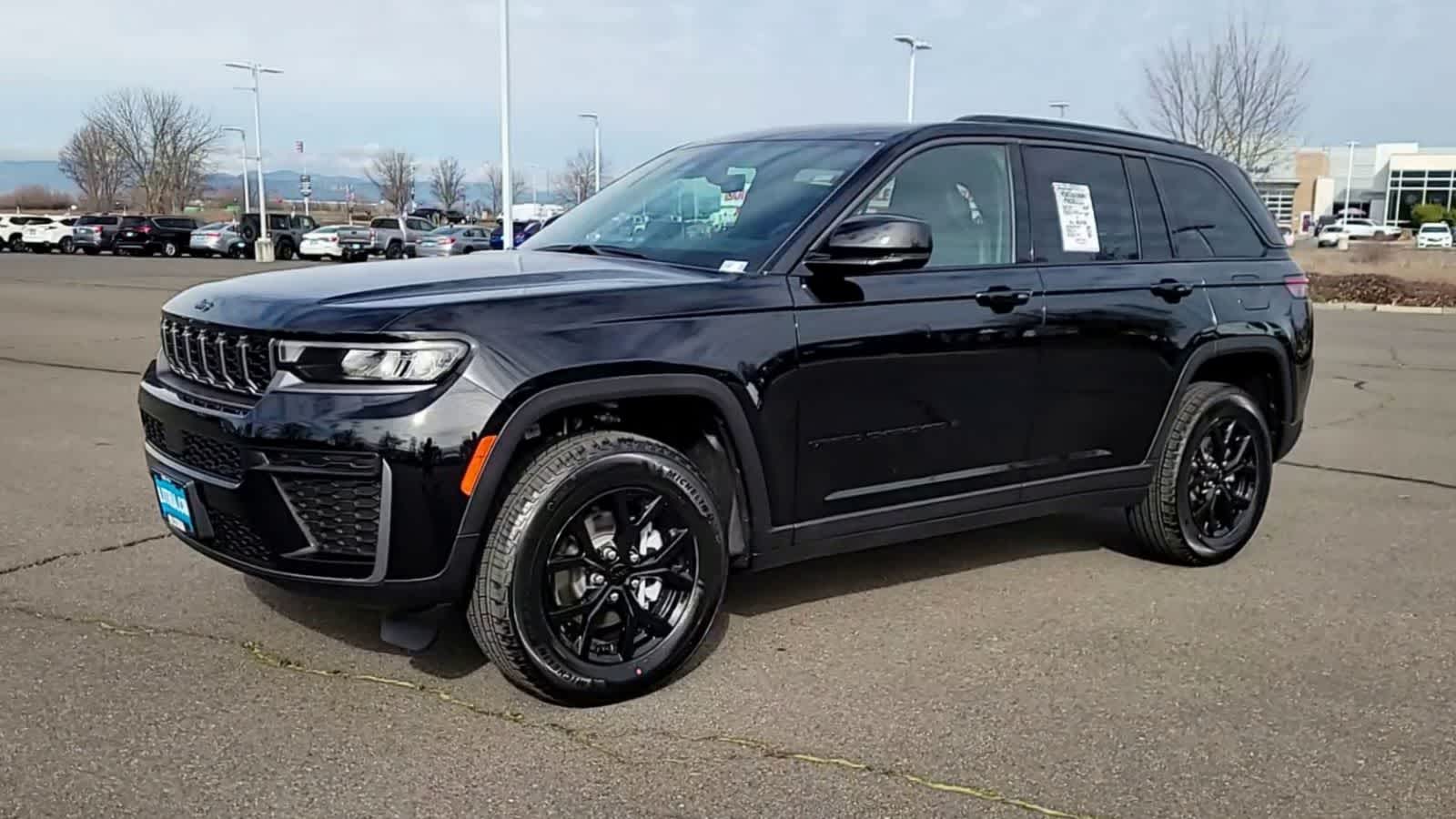 Thumbnail: 2026 Jeep Grand Cherokee - 4