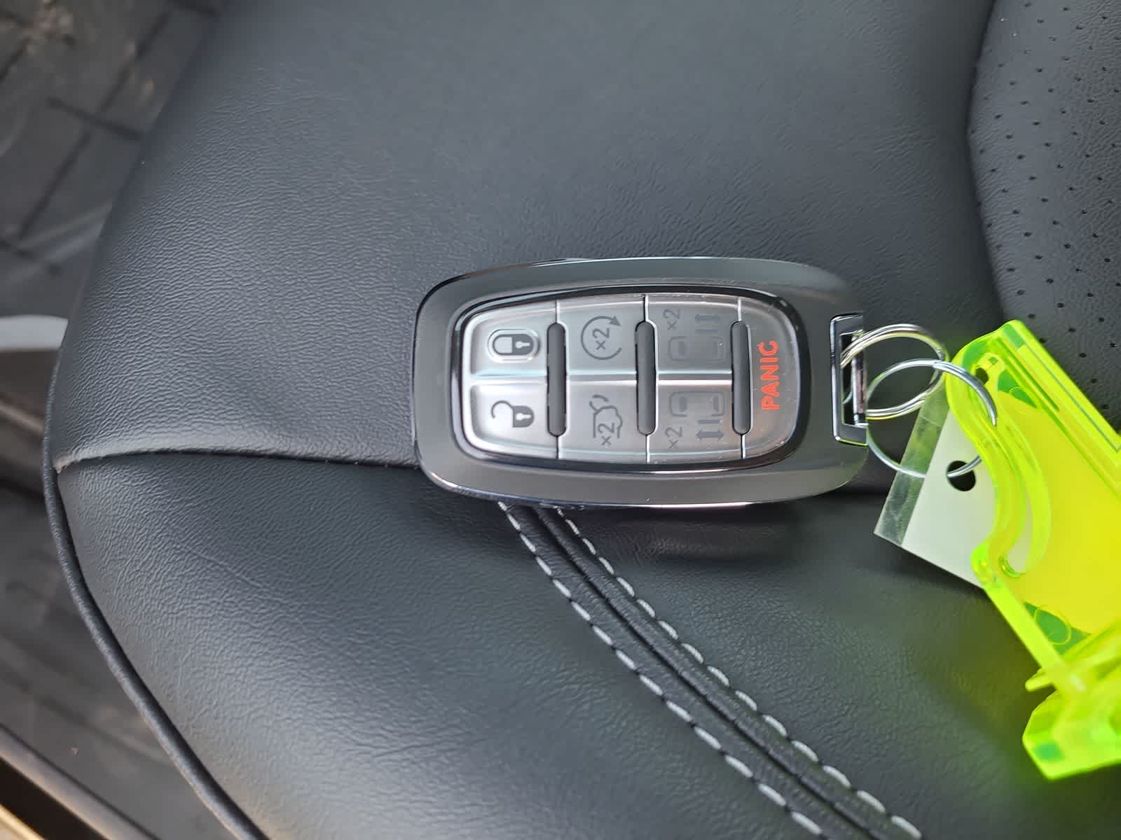 Thumbnail: 2026 Chrysler Pacifica - 28