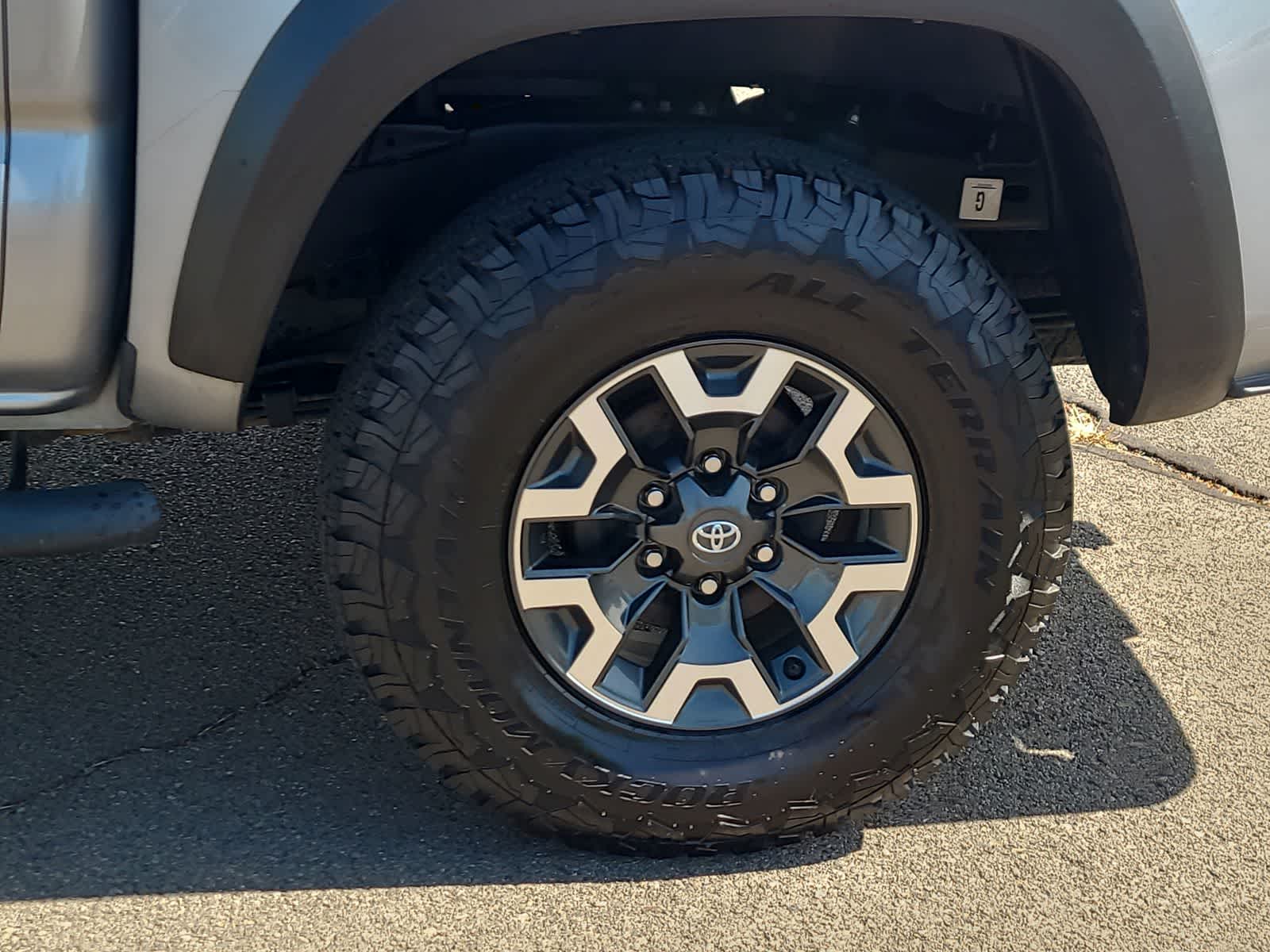 Thumbnail: 2021 Toyota Tacoma - 16