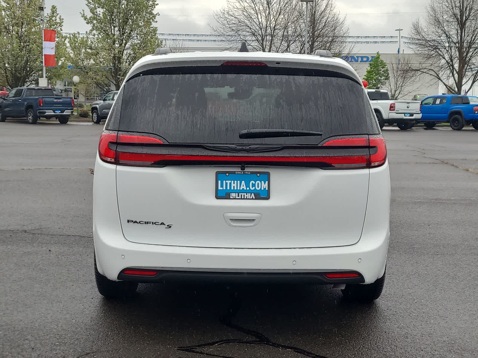 Thumbnail: 2026 Chrysler Pacifica - 13