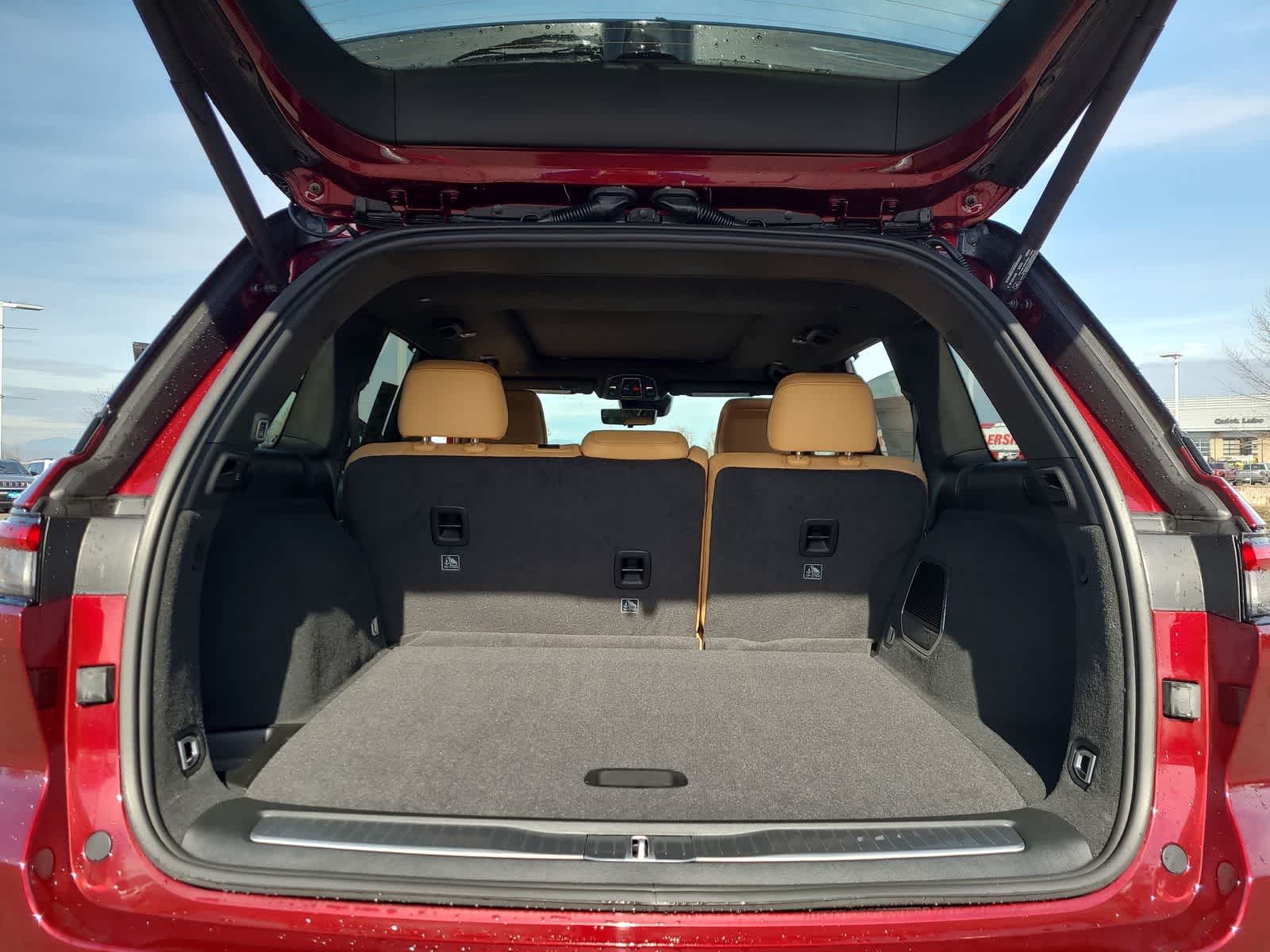 Thumbnail: 2026 Jeep Grand Cherokee - 27