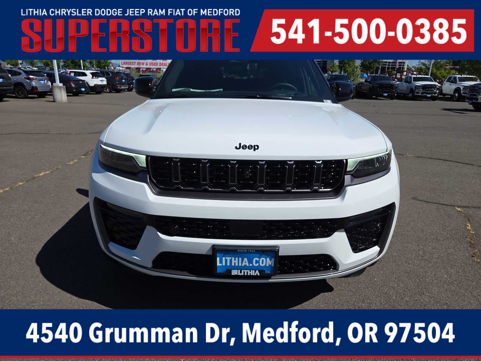 Thumbnail: 2026 Jeep Grand Cherokee - 14