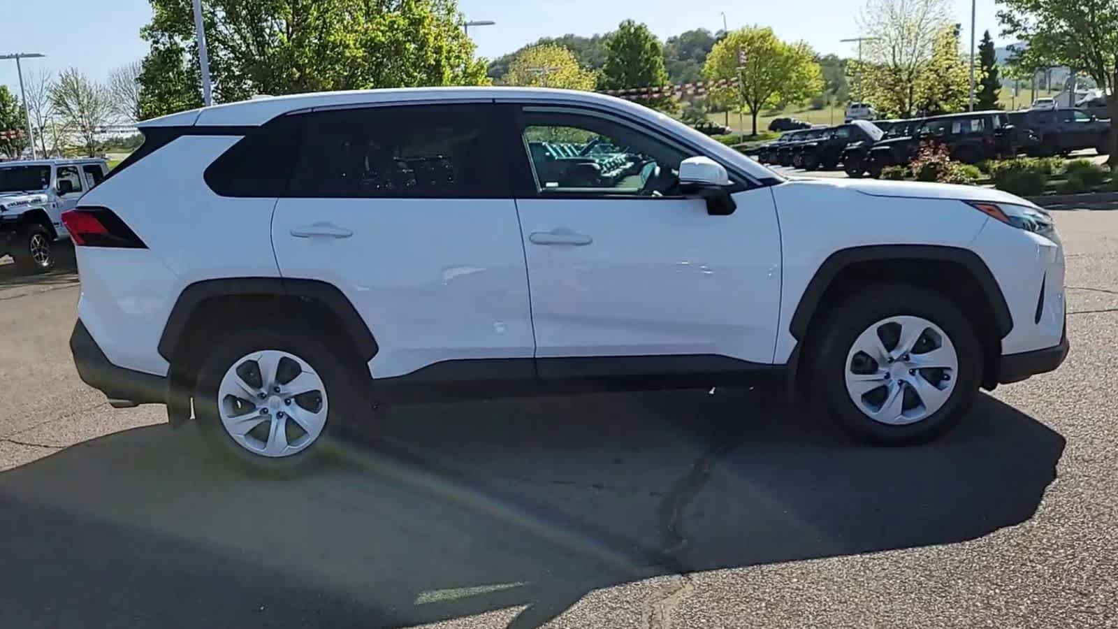 Thumbnail: 2025 Toyota RAV4 - 9