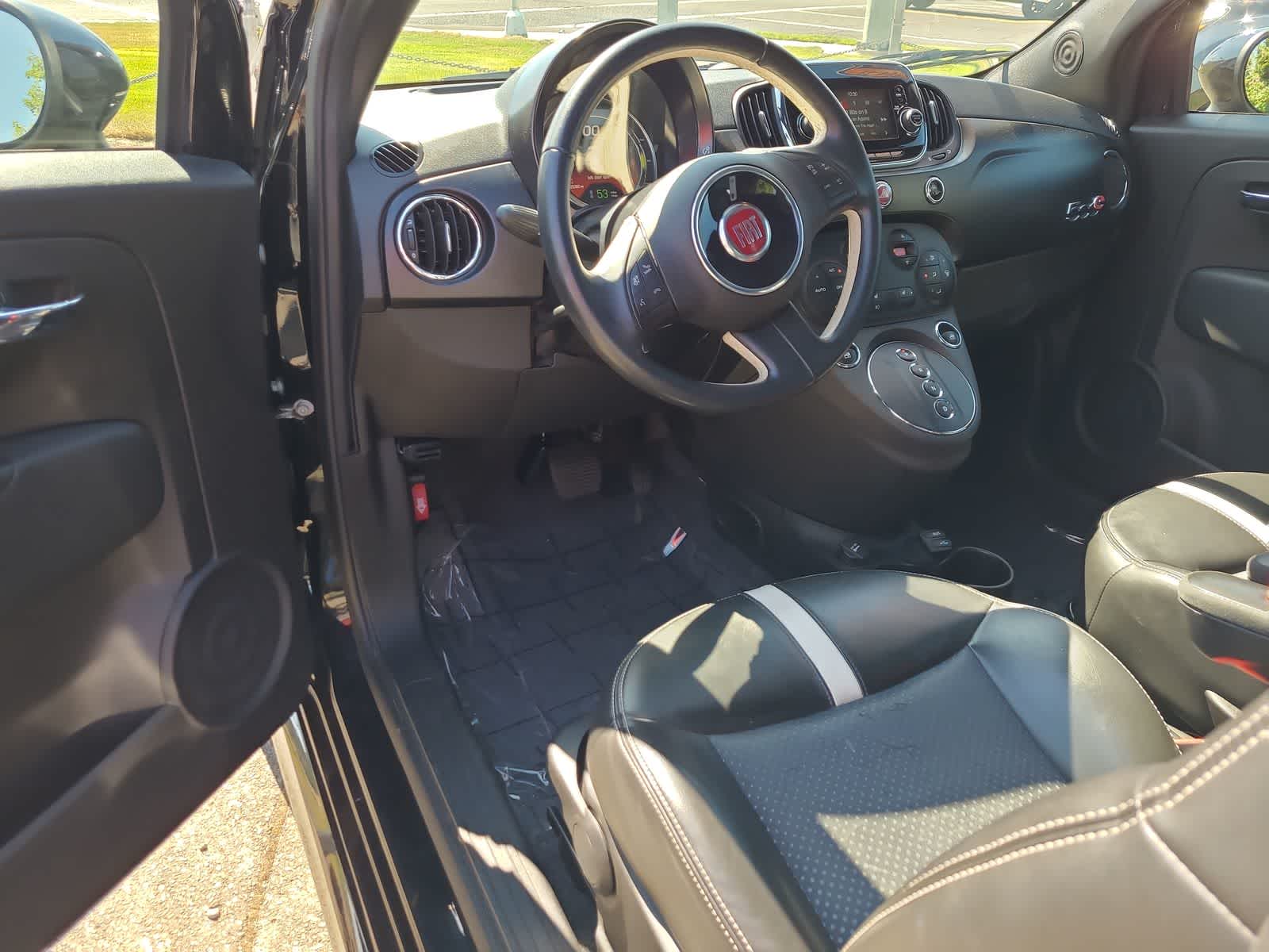 Thumbnail: 2019 Fiat 500e - 10