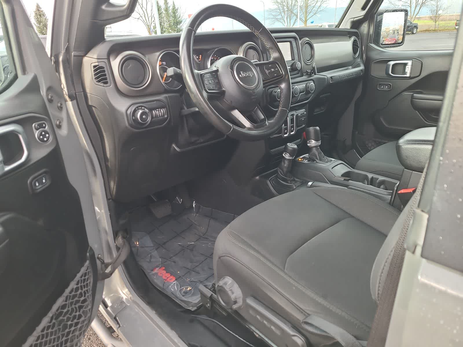 Thumbnail: 2020 Jeep Wrangler - 10