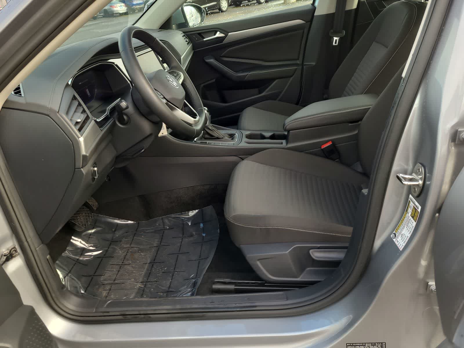 Thumbnail: 2024 Volkswagen Jetta - 19