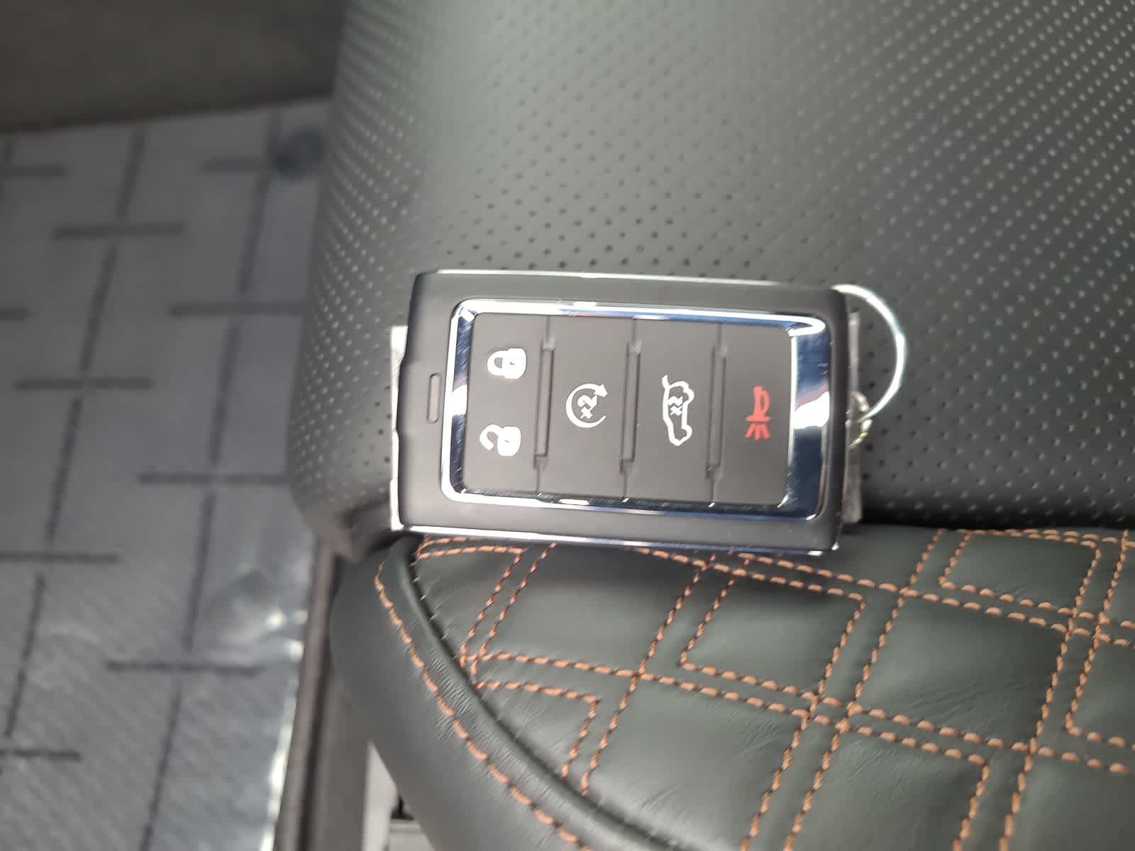 Thumbnail: 2025 Jeep Grand Cherokee - 28