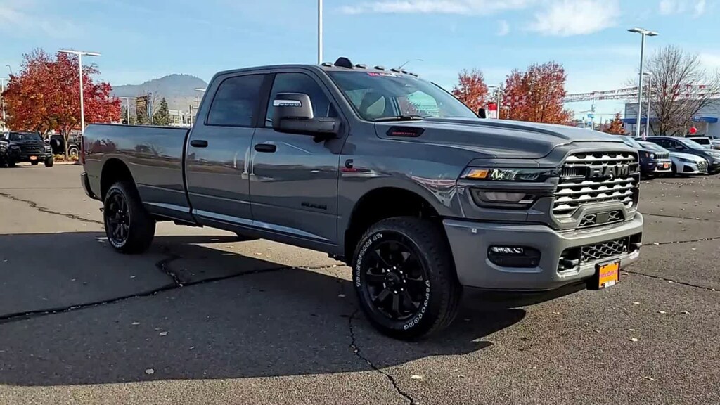 New 2026 Ram 2500 BIG HORN CREW CAB 4X4 8' BOX Pickup