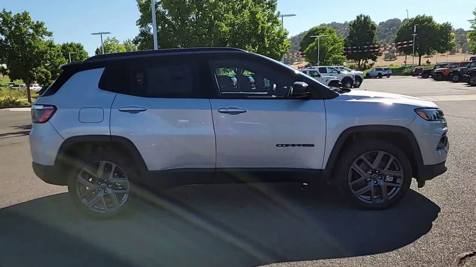 Thumbnail: 2025 Jeep Compass - 9